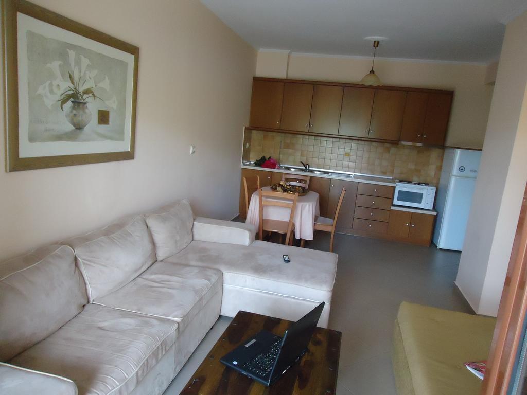 Almini Apartments Plataria Zewnętrze zdjęcie