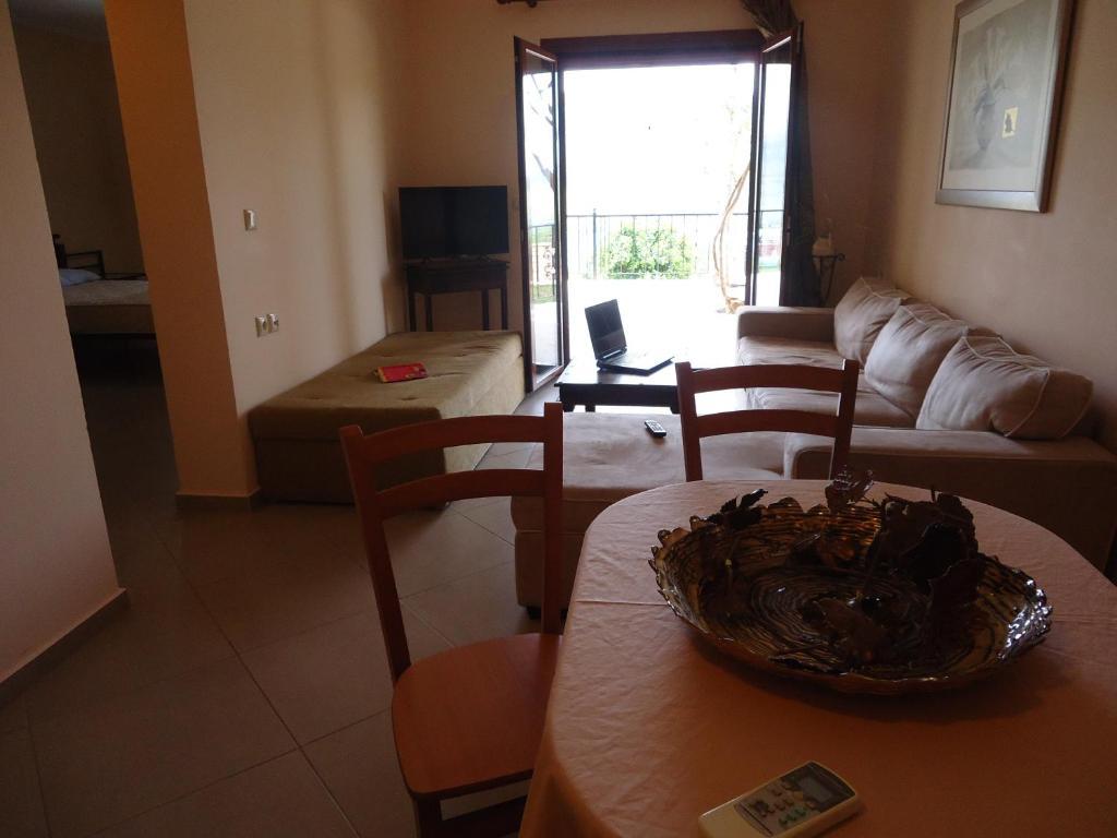 Almini Apartments Plataria Pokój zdjęcie